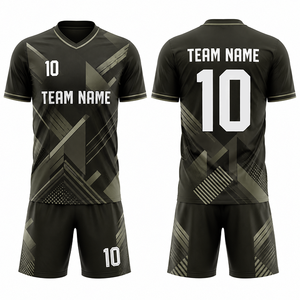 Ensemble de maillots et shorts d'entraînement et de match de football personnalisés, fabrication de vêtements d'équipe modernes, styles multicolores - Product Image 5