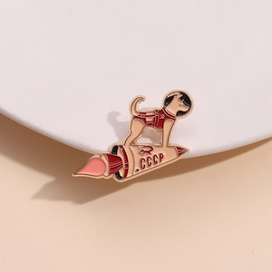 Pins de esmalte Space Dog, broches y insignias de solapa con diseño de cachorro astronauta en coche espacial, joyería de pin de animal de dibujos animados divertido para mochilas y <span class=keywords><strong>ropa</strong></span> - Product Image 2
