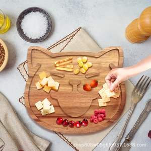 Plateau en bois d'acacia en forme de chat avec poignée pour servir des collations et du fromage lors de réceptions en plein air, plateau décoratif pour table à manger - Product Image 3