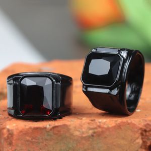 Anillos Clásicos de Acero Inoxidable con Piedra Turquesa Natural y Circonita Roja para Hombre, Regalo de Boda Retro Verde - Product Image 1