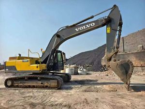 Excavatrice Volvo EC250D d'occasion à vendre, moteur puissant. Spécifications et prix disponibles - Product Image 2