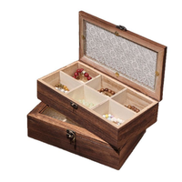 Boîte à bijoux en bois en gros avec couvercle en verre, organisateur de bagues et boucles d'oreilles, logo personnalisé