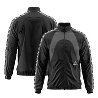 Veste de survêtement noire à col montant et fermeture éclair intégrale au design élégant, coupe-vent performant, résistante à l'eau, avec poches zippées sécurisées