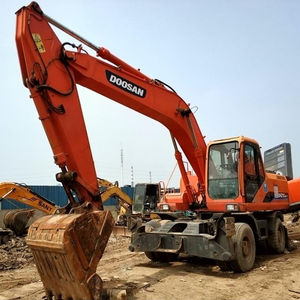 Excavatrice multifonctionnelle sur chenilles originale de la Corée DOOSAN DH210W-7 Hyundai à haut rendement en bon état d'occasion en vente - Product Image 1