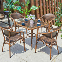 Meilleur prix 2023 : Ensemble de table et chaises de bistrot d'extérieur en rotin tressé pour patio et jardin