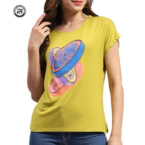 Vente en gros de T-shirts surdimensionnés tricotés en molleton de coton pour femmes Design personnalisé T-shirts imprimés brodés Mode et vêtements de sport - Product Image 1