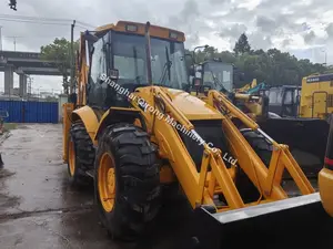 รถตักดิน4CX JCB ใช้เครื่องจักรสำหรับเคลื่อนย้ายดิน