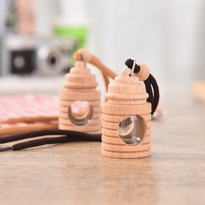 Nuovo Flacone Vuoto Rotondo da 5ml per Profumo <span class=keywords><strong>Auto</strong></span>, Diffusore di Lusso in Vetro Quadrato per <span class=keywords><strong>Auto</strong></span>, Bottiglia a Forma di <span class=keywords><strong>Casa</strong></span> in Legno - Product Image 2