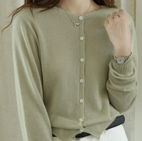 Personnalisé décontracté respirant col rond solide pull femmes manches longues cachemire + soie tricoté pull Beige couleur printemps