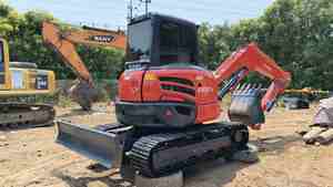 Mini petite pelle d'occasion Kubota KX057 5 tonnes Machine Kubota KX057 Excavatrice de bonne performance avec de faibles heures de travail - Product Image 2