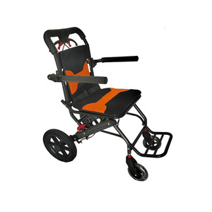 Fauteuil roulant manuel pliable léger et portable en alliage d'aluminium pour les voyages et l'usage domestique avec frein à étrier - Product Image 1
