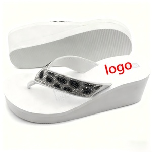 Chanclas personalizadas con logotipo, azul marino, con pedrería, sandalias de cristal a la moda, antideslizantes, para la playa, para damas. - Product Image 3