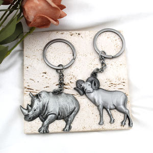 Groothandel Promotie Vintage Messing Dieren Wildlife Nationaal Park Custom Merk Logo Sleutelhangers Uv Print Leeuw Olifant Beer - Product Image 3