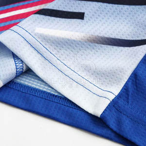 Uniformes de football personnalisés de précision pour unisexe uniforme d'entraînement en plein air personnalisable de haute qualité - Product Image 4