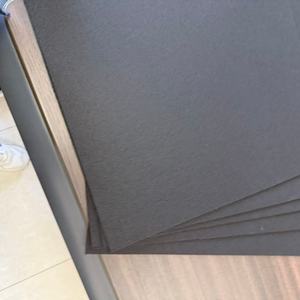 Lámina de Fieltro Negra <span class=keywords><strong>Protectora</strong></span> de Pisos Directo de Fábrica - Antideslizante No Tejida para Protectores de Patas de Mesa de Restaurante y Bases de Sillas de Cafetería - Product Image 3