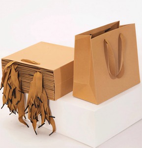 New Products <b>Gift</b> Paper Bag Green Easter Paper Bag Luxury Laminated Paper Shipping Bags For Clothing - Product Image 1