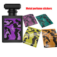 Étiquette en Aluminium pour Flacons de Parfum avec Finition Métallique Dorée et Logo en Relief