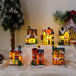 Natal Led Light House Enfeites De Árvore De Natal Resina LED Small Village House Xmas Glow Decor Gift 2024 Feliz Ano Novo Decorações