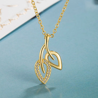 Nouvel accessoire de collier pendentif en forme de feuille de mode haut de gamme pour femmes