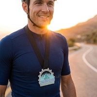 Médailles de course cycliste personnalisées en fonte sous pression, conception créative, badge d'identité de club sportif, ODM/OEM, couleur personnalisée, récompenses événementielles mémorables