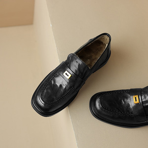 Mocasines de Mujer con Punta Redonda, Cuero Genuino, Sin Cordones, Suela de Goma Acolchada, Estilo Clásico, Estampado Dorado, Color Sólido - Product Image 3