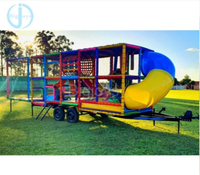 Parc d'attractions mobile extérieur commercial, aire de jeux souple mobile avec remorque pour enfants et adultes en promotion