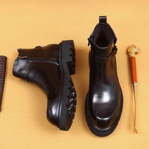 Bottes d'hiver de style britannique haut de gamme, confortables, en cuir véritable, type Chukka, pour hommes d'affaires, noires, à bout Chelsea, à enfiler - Product Image 2
