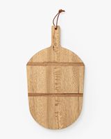 Planche à découper en bois faite à la main avec finition grain naturel pour une présentation moderne en cuisine et à table