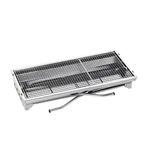 Barbecue au charbon <span class=keywords><strong>de</strong></span> bois portable Pinnovo avec corps pliable en acier inoxydable pour le <span class=keywords><strong>camping</strong></span> en plein air, les grillades dans <span class=keywords><strong>la</strong></span> cour et un rangement facile - Product Image 3