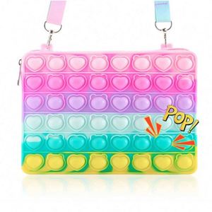 Monedero Mini Fidget Antiestrés de Fresa 2022 con Llavero de Moda Tie Dye - Product Image 1