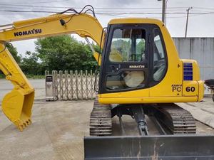 Mini-excavatrice Komatsu PC60 d'occasion industrielle de 6 tonnes avec moteur Cummins et transmission, à vendre depuis la Chine - Product Image 2