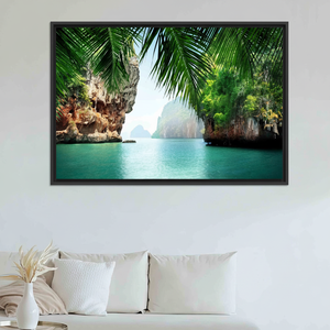 Lienzo Impreso con Vista Panorámica de Bahía Tropical Tailandesa: Decoración Moderna con Vista al Mar, Lienzo con Marco Negro - Product Image 3