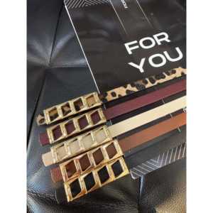 Cinturón Básico para Mujer con Hebilla de Marco Cuadrado de Aleación, Estilo Casual de Cuero PU para Uso Diario - Product Image 3