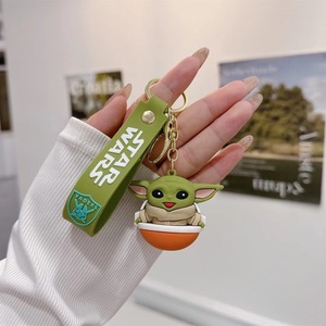 Belle bande dessinée étoile bébé <span class=keywords><strong>Yoda</strong></span> <span class=keywords><strong>porte</strong></span>-clés 3D poupée pendentif guerres voiture clé pendentif <span class=keywords><strong>porte</strong></span>-clés Anti-perte sac décoration <span class=keywords><strong>porte</strong></span>-clés Widget - Product Image 4