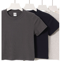 T-shirt décontracté unisexe en coton respirant 230 g/m² avec logo imprimé, coupe ample, idéal pour l'été – Commande en gros de t-shirts personnalisés