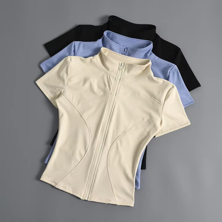 Logo Custom Solid Color Women's Soft Comfortable Zip up Gym Jackets for Sports Short Sleeves Tight Running Fitness Yoga Top
