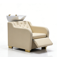 Fauteuil de lavage de luxe pour salon de coiffure, beige, inclinable et capitonné, avec bac à shampoing intégré, pour barbier professionnel