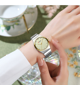 Montres pour femmes CURREN 9110, montres de luxe en acier inoxydable, montre classique à cadran rond à quartz, montres-bracelets pour femmes d'affaires - Product Image 3