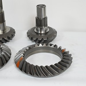 Piñones y Engranajes de Corona Personalizados de Venta Caliente de Fábrica, Eje Central 17 o 29, Piezas de Repuesto para Camiones 2502101 o 102 para Howo HowoA7 - Product Image 3