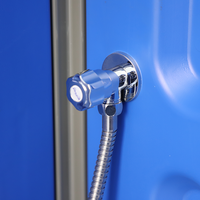 Toilette portable facile à installer avec salle de douche, design moderne, matériau HDPE, utilisation en extérieur