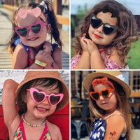 2024 Nouveau Grossiste Lunettes de Soleil UV400 en Forme de Cœur pour Garçons et Filles avec Bandeau, Lunettes Bébé Cœur pour Enfants