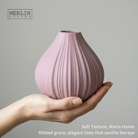 Merlin Living Lot de Mini Vases Nordiques Abordables pour Décoration d'Intérieur, Petits Vases Bourgeons Côtelés Colorés en Céramique et Porcelaine