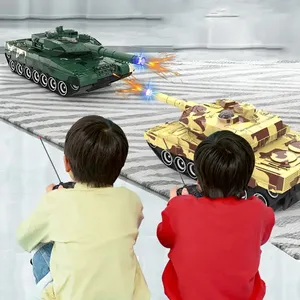 Carro armato 2 in 1 RC che trasforma i giocattoli Robot per bambini con controllo remoto deformazione dei giocattoli militari del carro armato di controllo Radio trasformano Robot giocattolo