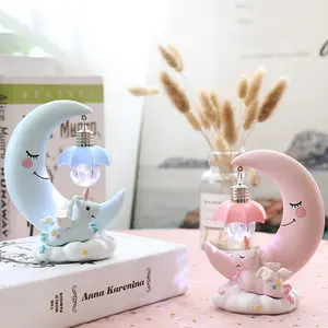 Charme créatif de carillon de vent de <span class=keywords><strong>licorne</strong></span>, lumière nocturne créative, décoration de <span class=keywords><strong>chambre</strong></span>, cadeau d'anniversaire de coeur de fille, pratique - Product Image 1
