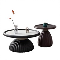 Italienischer Minimalistischer Moderner Stein-Couchtisch Runde Gestreifte Basis Luxuriöse Villa Wohnzimmermöbel