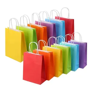 Vente en gros Sacs cadeaux en papier réutilisables de tailles multiples personnalisés avec poignées