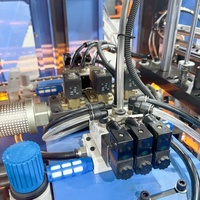 Machine de soufflage de bouteilles en PET entièrement automatique de haute qualité avec PLC Delta, haute productivité et haute précision