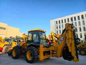 รถตักล้อยาง JCB 4CX รุ่นใหม่ คุณภาพสูง ประหยัดน้ำมัน ประสิทธิภาพสูง อเนกประสงค์ บุ้งกี๋หนาพิเศษ ใช้งานราบรื่น - Product Image 5