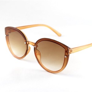 <span class=keywords><strong>Occhiali</strong></span> <span class=keywords><strong>da</strong></span> <span class=keywords><strong>Sole</strong></span> per Ragazze di Design con Montatura Rotonda in PC Blu, Rosso, Giallo, Grigio, Rosa e Lenti UV400 - Logo Personalizzato - Product Image 3