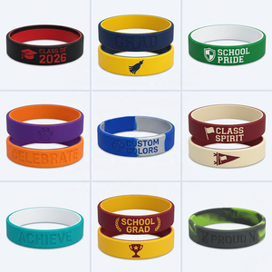 Bracelet en silicone double couche pour célébration de la remise des diplômes, couleurs personnalisées de l'école, fabricant OEM Pantone pour la promotion 2026, coffret cadeau - Product Image 1